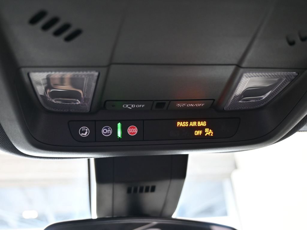 Used 2023 Chevrolet Equinox RS image 29