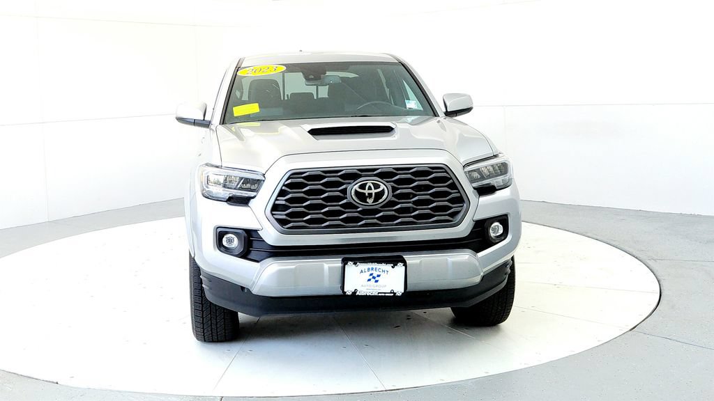 Certified 2023 Toyota Tacoma TRD Sport w/ Technology Package AWD/4WD image 8