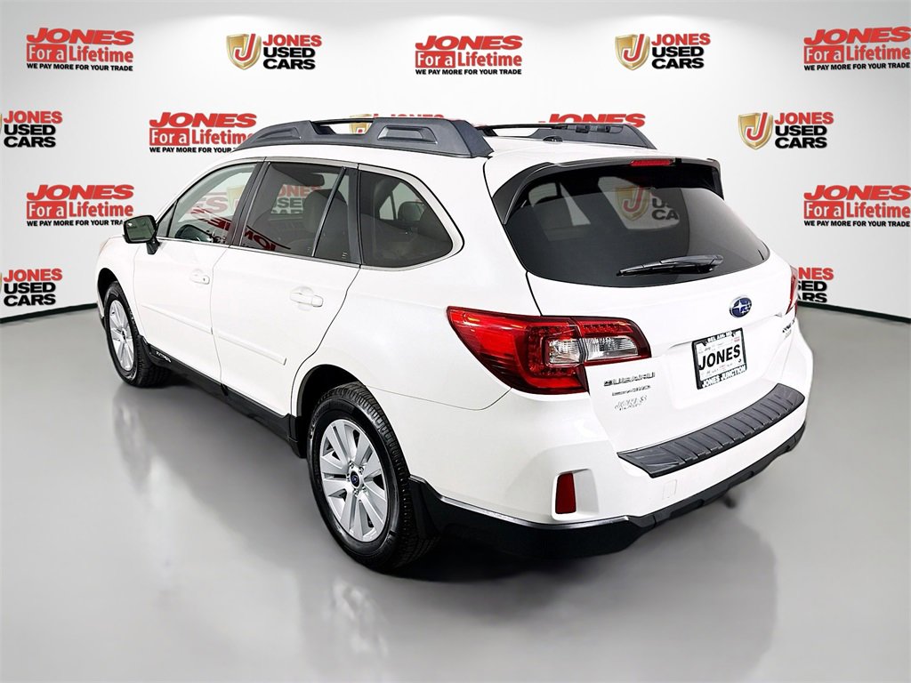 Used 2015 Subaru Outback 2.5i Premium image 2