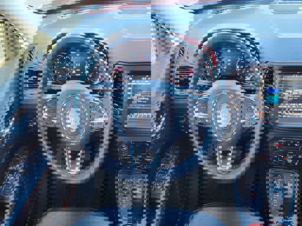 Used 2019 Jeep Compass Trailhawk w/ Cold Weather Group image 12