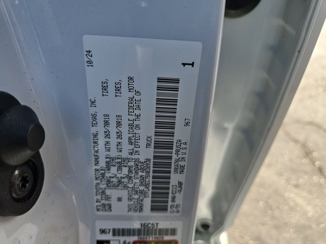 Used 2025 Toyota Tundra SR5 w/ SR5 Premium Package AWD/4WD image 24