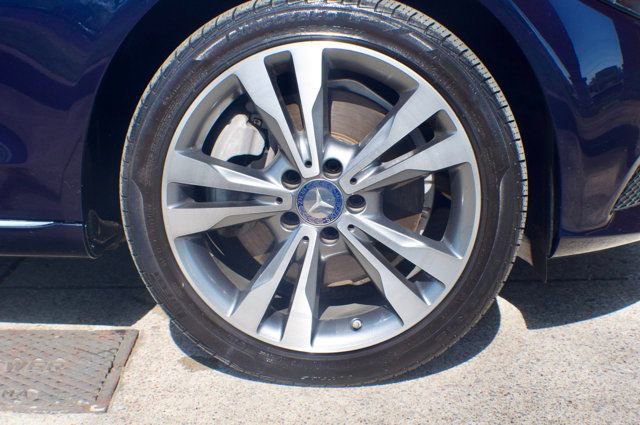 Used 2015 Mercedes-Benz C 300 4MATIC Sedan image 60