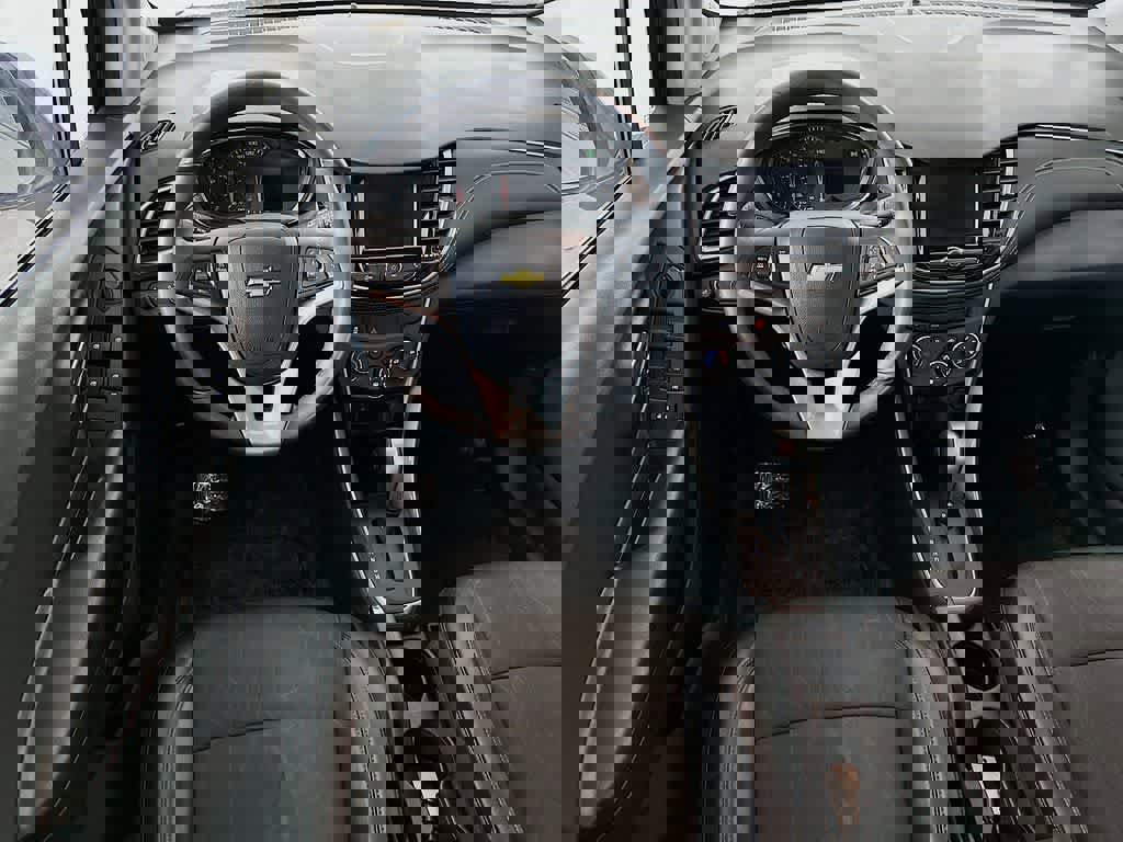 Used 2021 Chevrolet Trax LT w/ Driver Confidence Package image 10