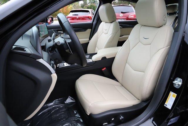 Used 2025 Cadillac CT5 Premium Luxury w/ Technology Package image 16