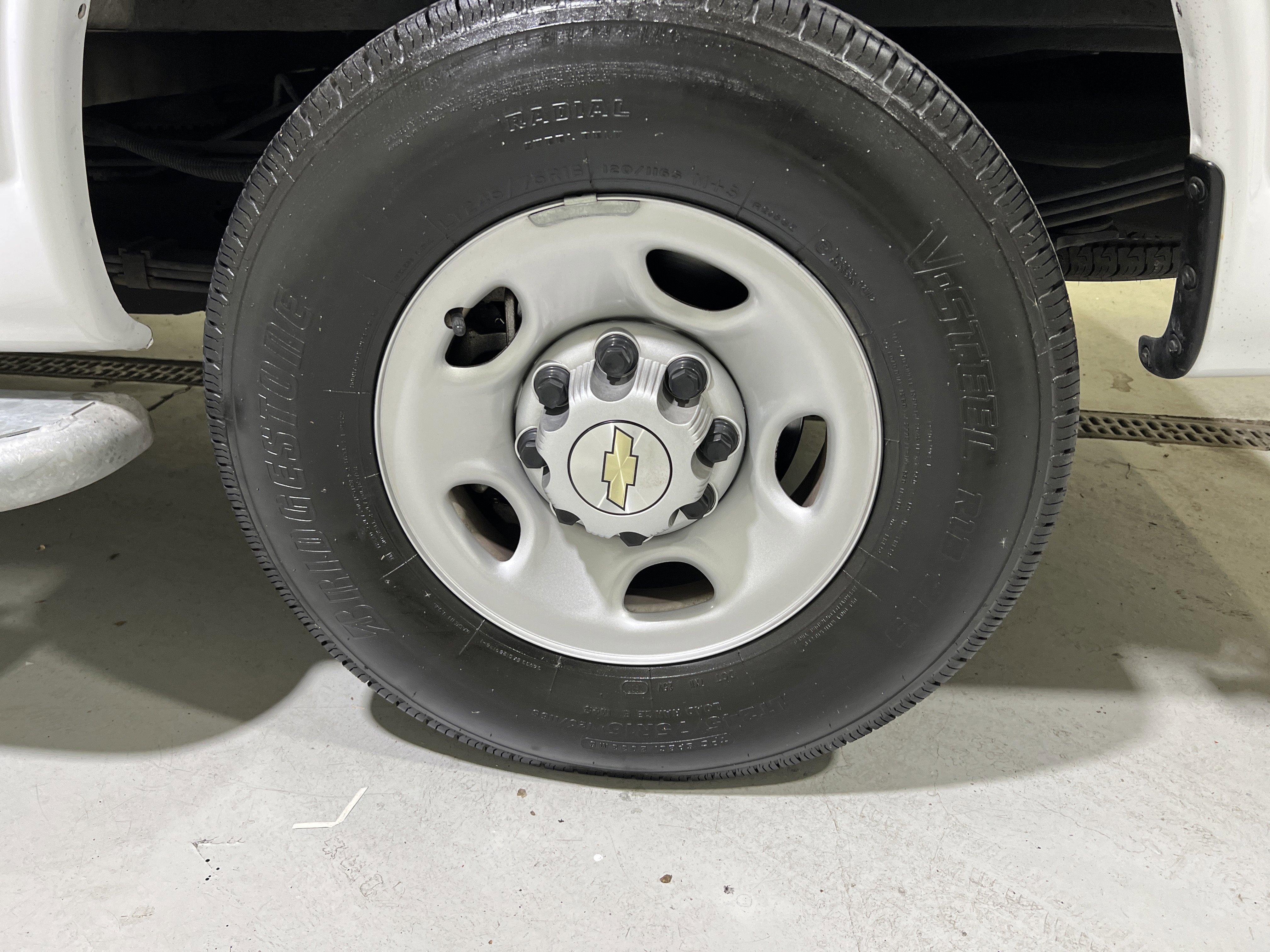 Used 2023 Chevrolet Express 2500 w/ Driver Convenience Package image 13