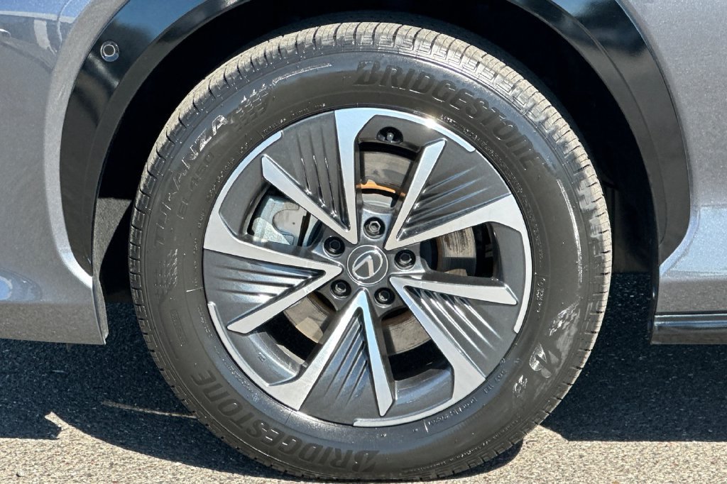 Used 2023 Lexus RZ 450e Premium w/ Technology Package AWD/4WD image 32