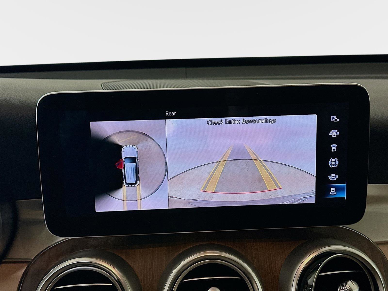 Used 2022 Mercedes-Benz GLC 300 4MATIC image 19