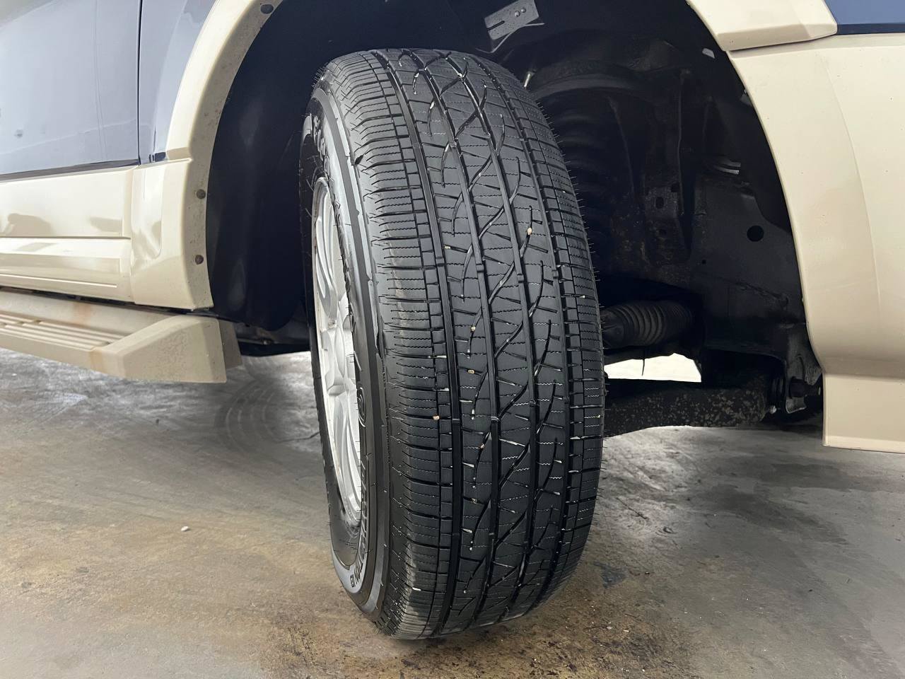 Used 2009 Ford Expedition Eddie Bauer AWD/4WD image 31