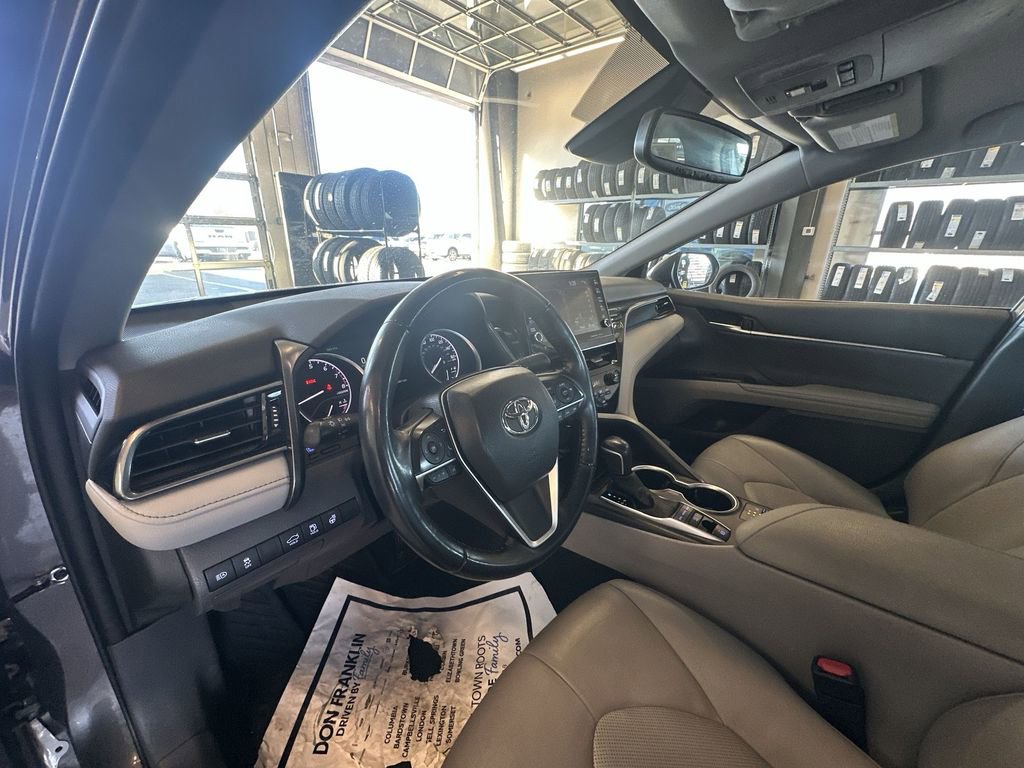 Used 2023 Toyota Camry XLE w/ Cold Weather Package FWD image 10