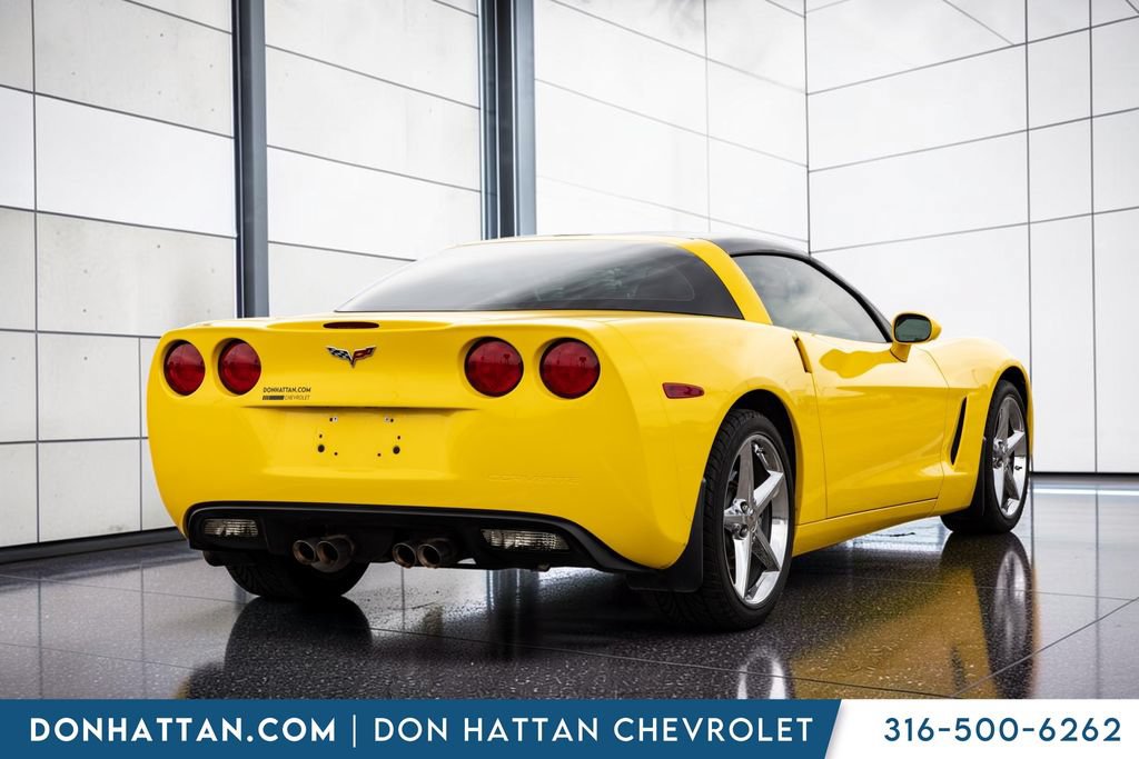 Used 2012 Chevrolet Corvette Coupe w/ 2LT Preferred Equipment Group RWD image 21