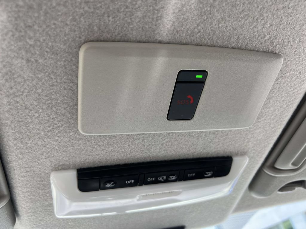 Used 2024 Nissan Kicks SV w/ Interior Electronics Package FWD image 29