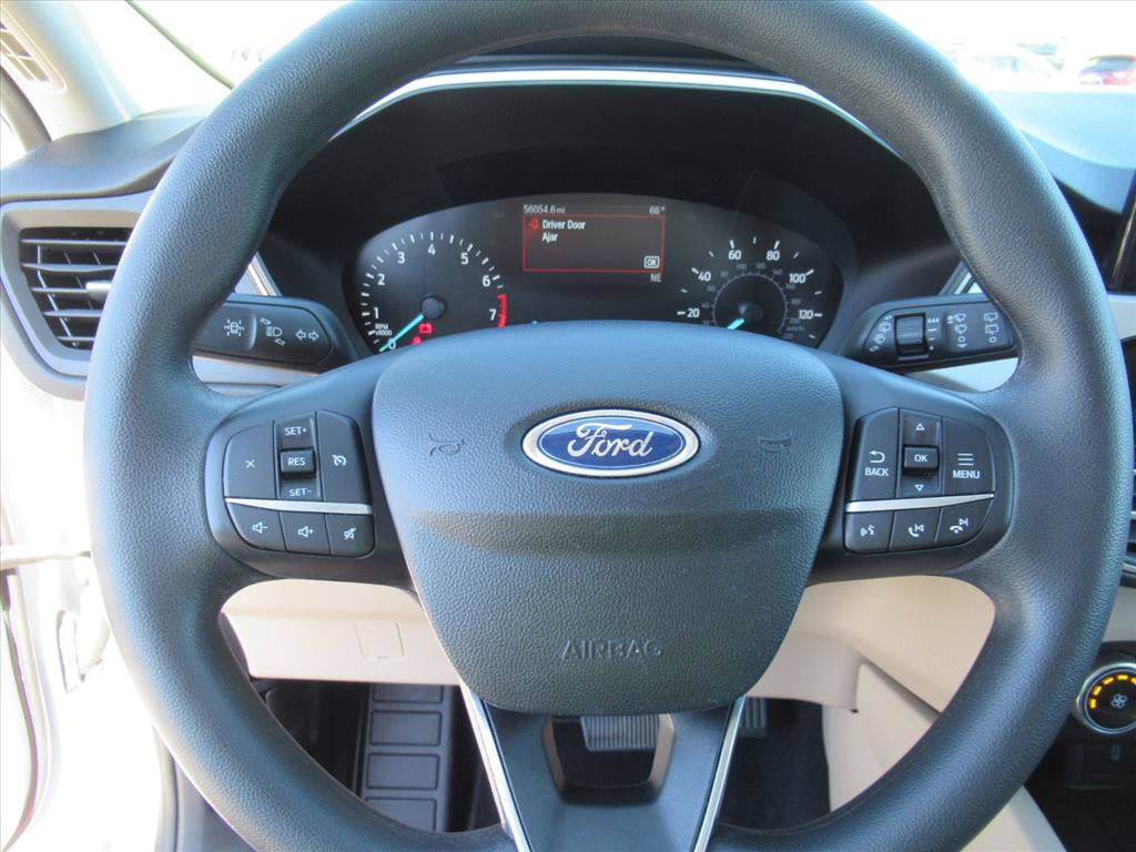 Used 2020 Ford Escape SE image 21