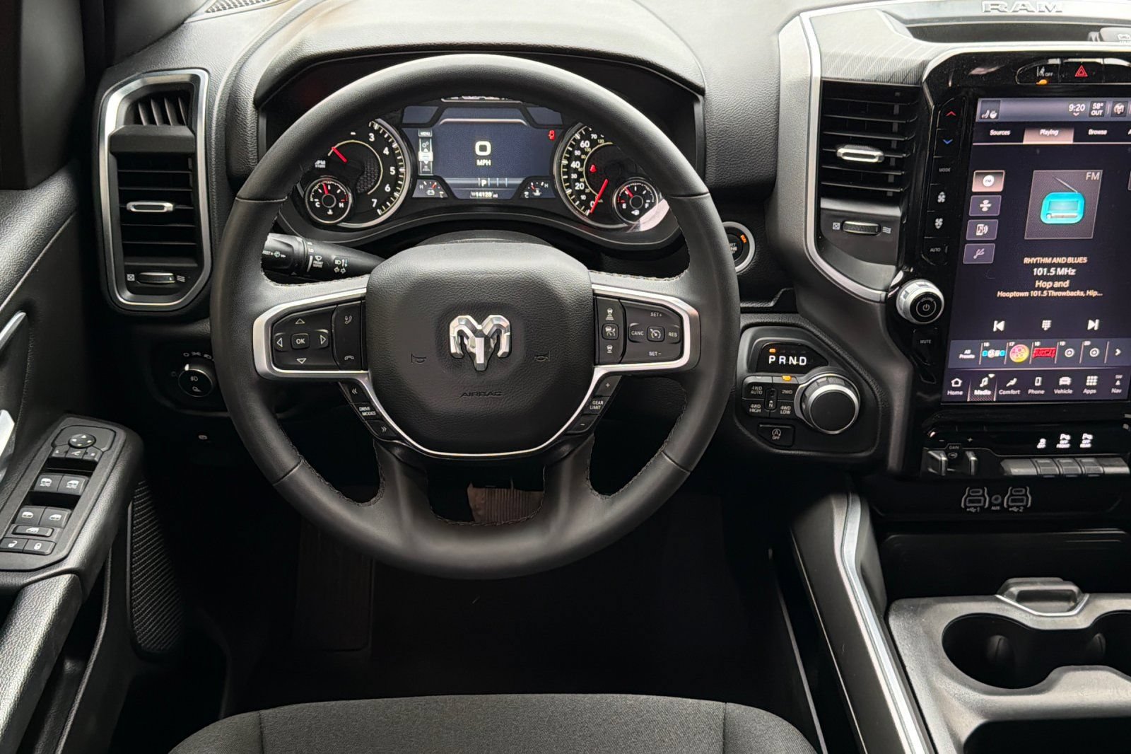 Used 2025 RAM 1500 Big Horn AWD/4WD image 15