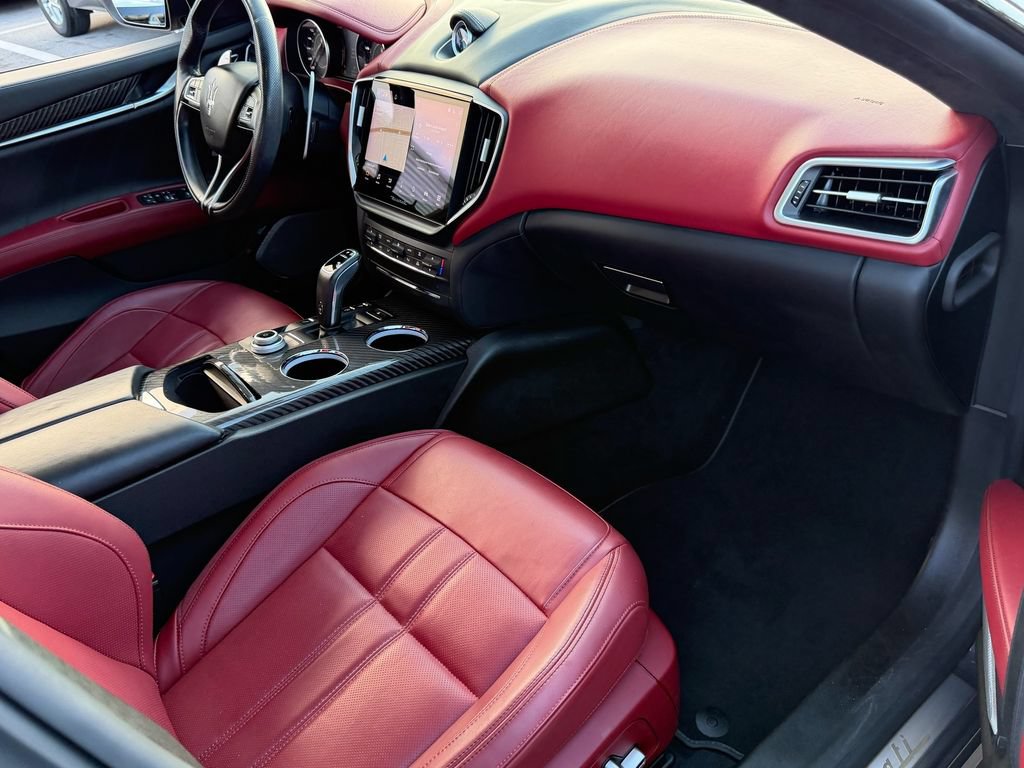 Used 2022 Maserati Ghibli Modena RWD image 15