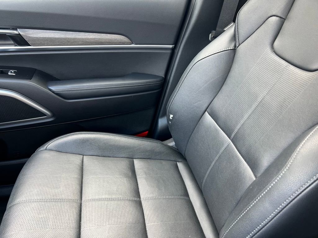 Used 2022 Kia Telluride EX w/ EX Premium Package image 37