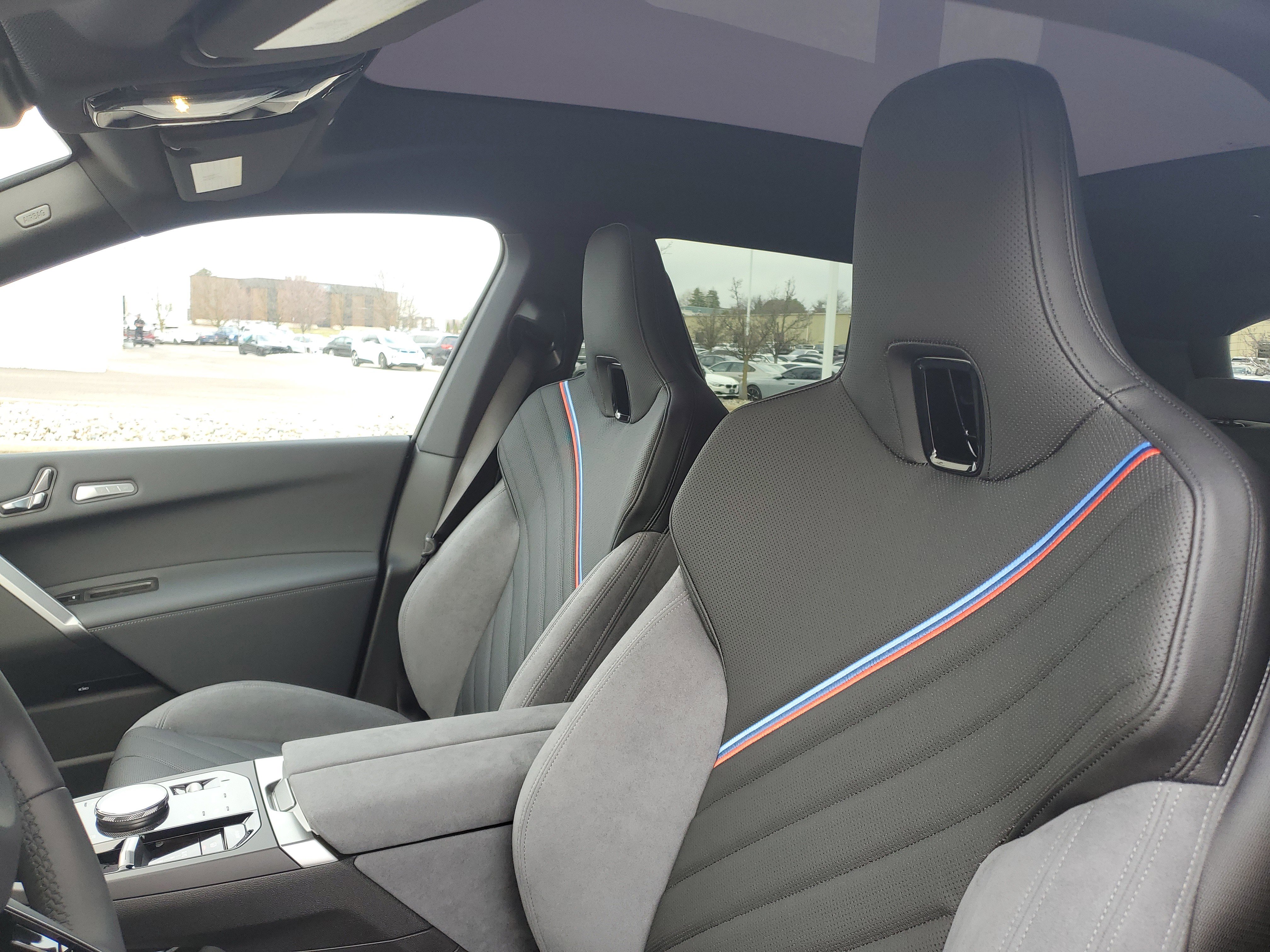 New 2026 BMW iX xDrive60 w/ M Sport Package image 8