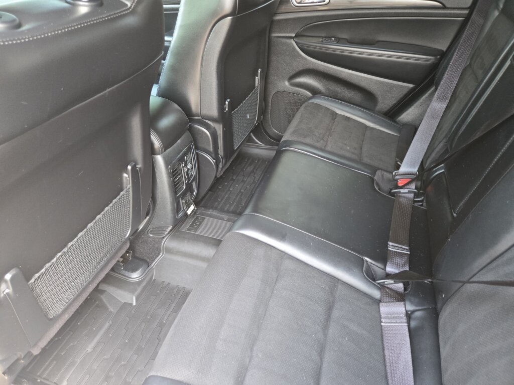 Used 2021 Jeep Grand Cherokee Laredo X RWD image 10