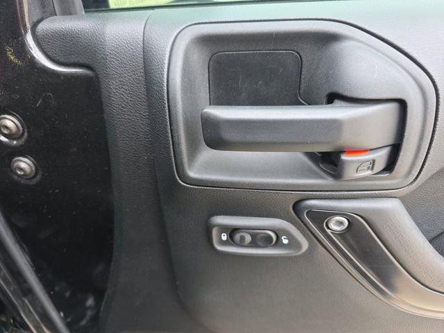 Used 2017 Jeep Wrangler Unlimited Rubicon image 5