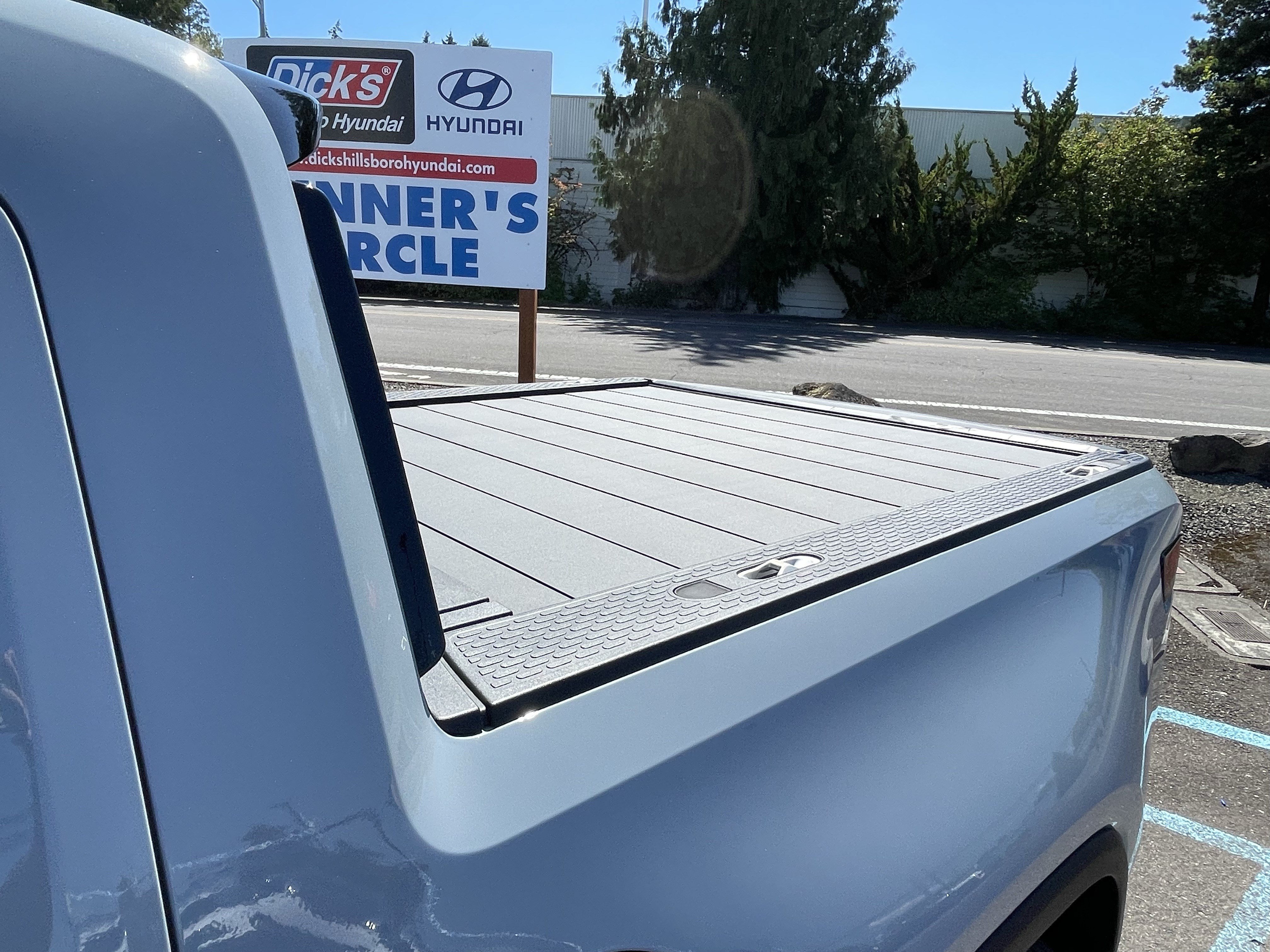 Used 2025 Rivian R1T Adventure AWD/4WD image 10