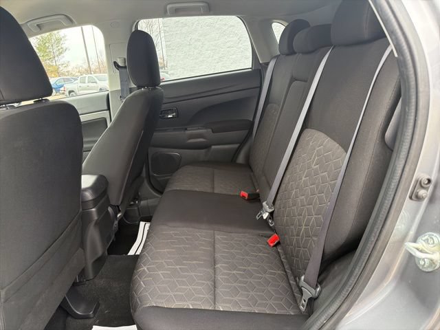 Used 2024 Mitsubishi Outlander Sport ES AWD/4WD image 15