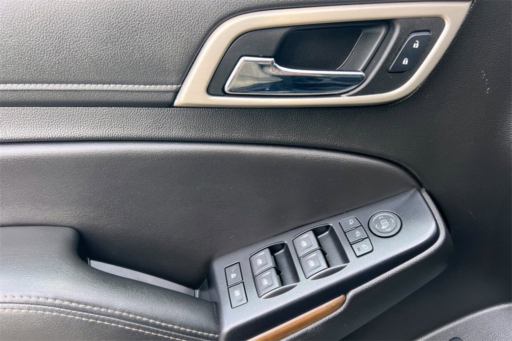 Used 2019 GMC Yukon XL Denali image 13