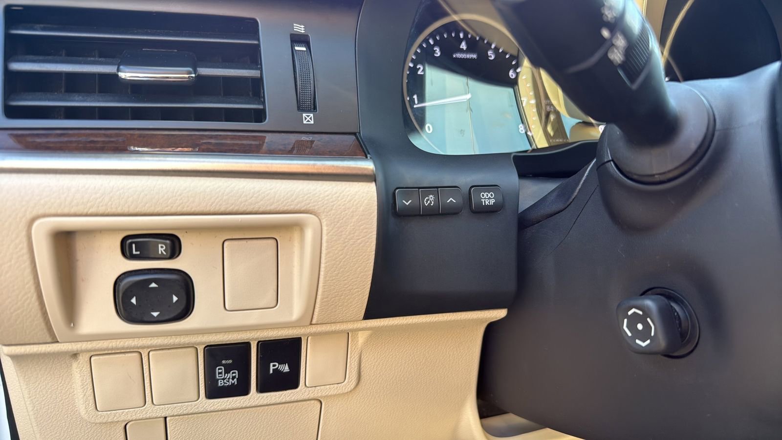 Used 2015 Lexus ES 350 w/ Premium Package FWD image 15