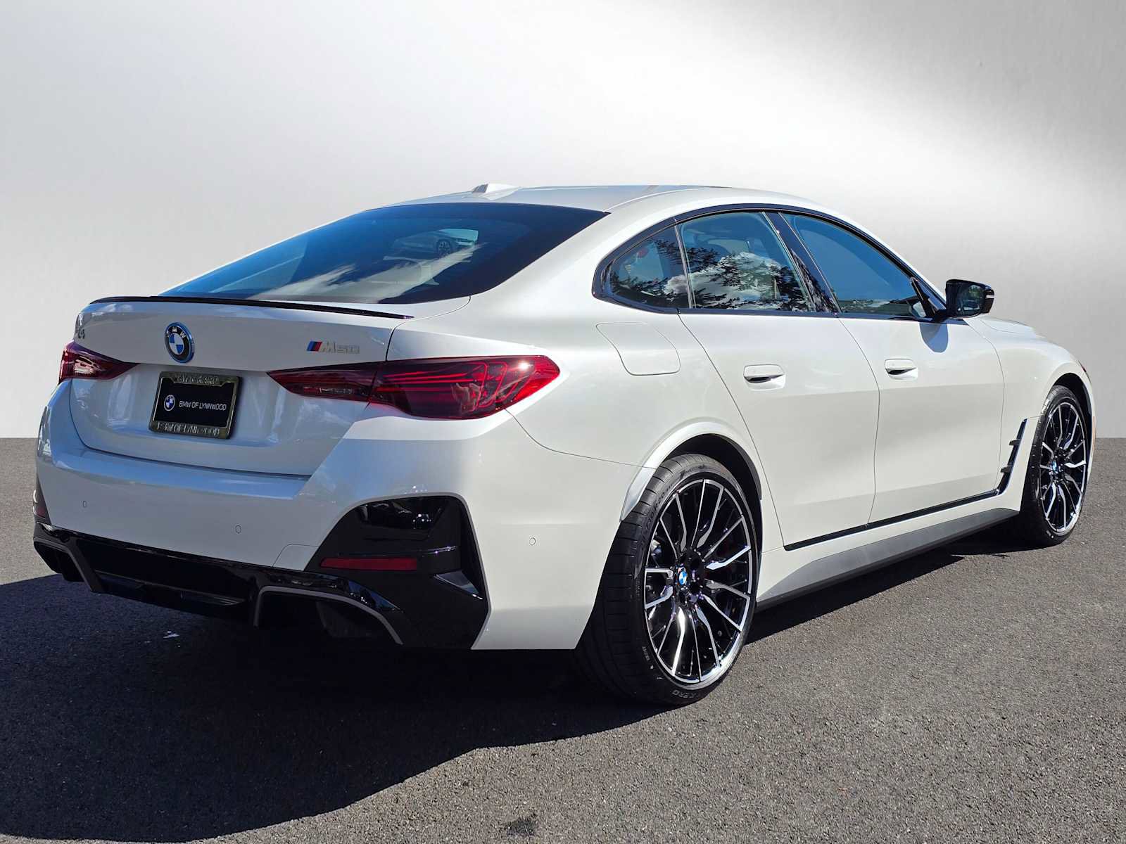 Used 2025 BMW i4 M50 image 3