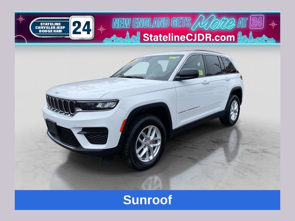 Certified 2025 Jeep Grand Cherokee Laredo X AWD/4WD image 1