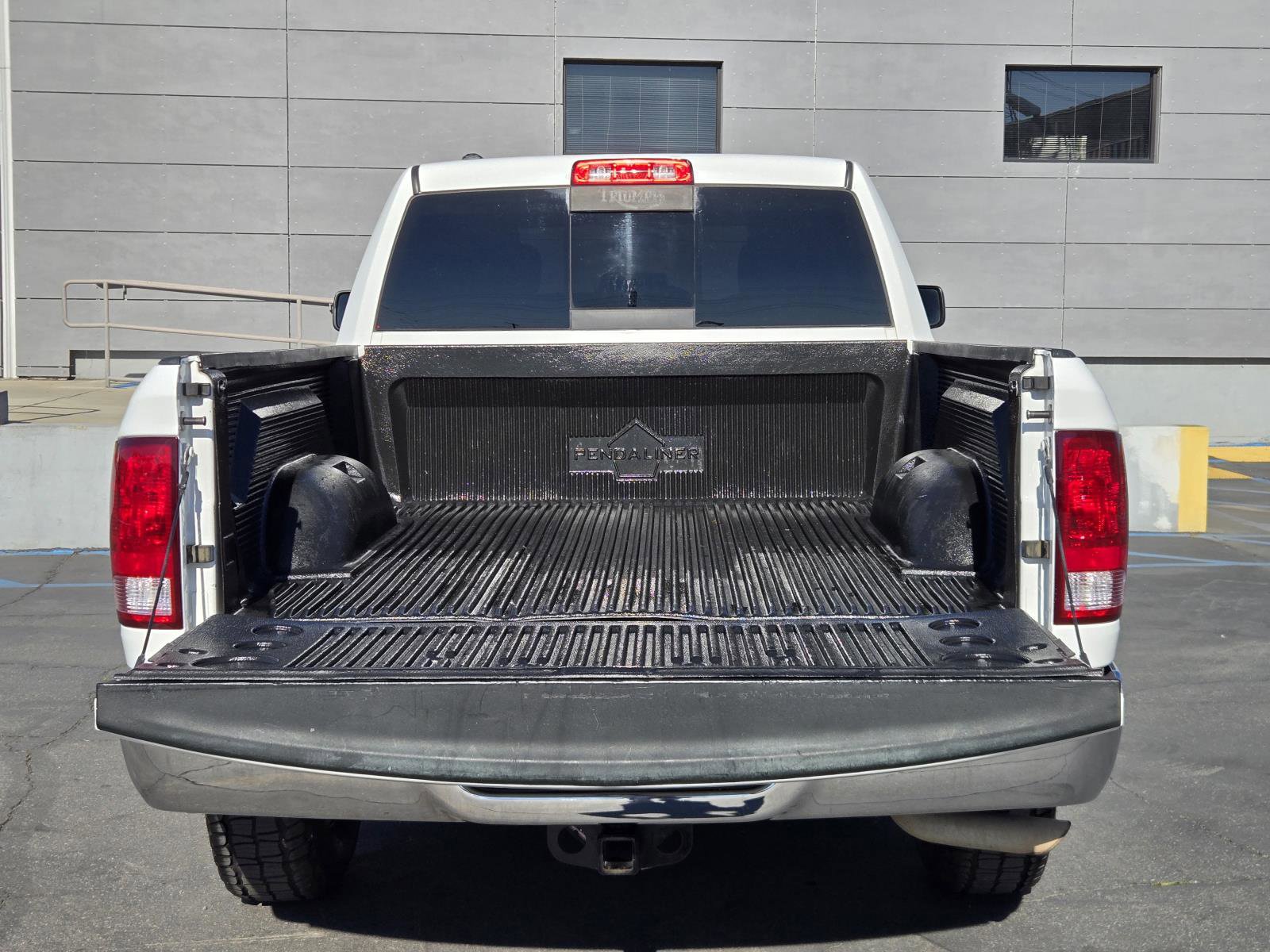 Certified 2017 RAM 1500 Classic SLT image 24