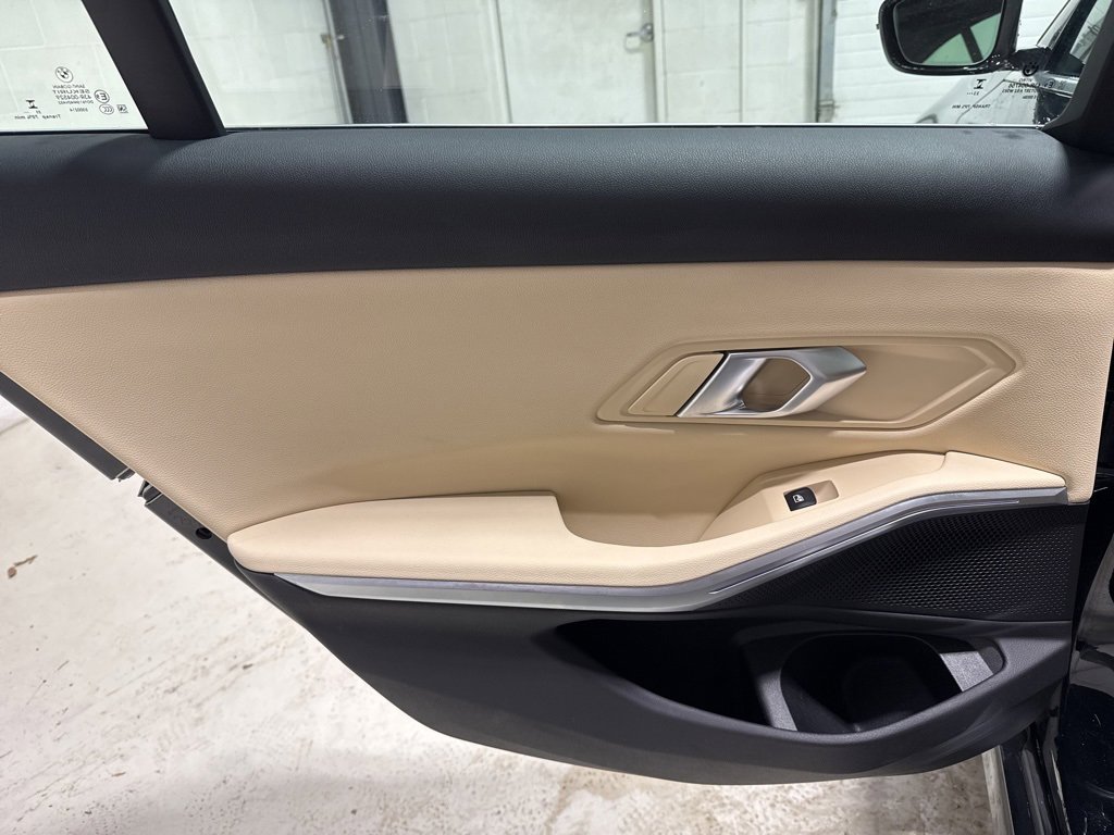 Used 2024 BMW 330i xDrive Sedan w/ Convenience Package image 35