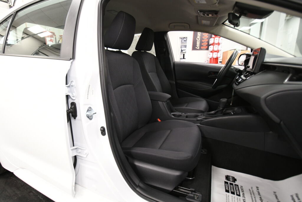 Certified 2024 Toyota Corolla LE image 26