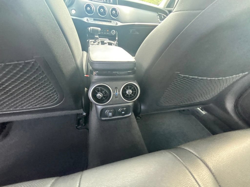 Used 2018 Kia Stinger Premium RWD image 18