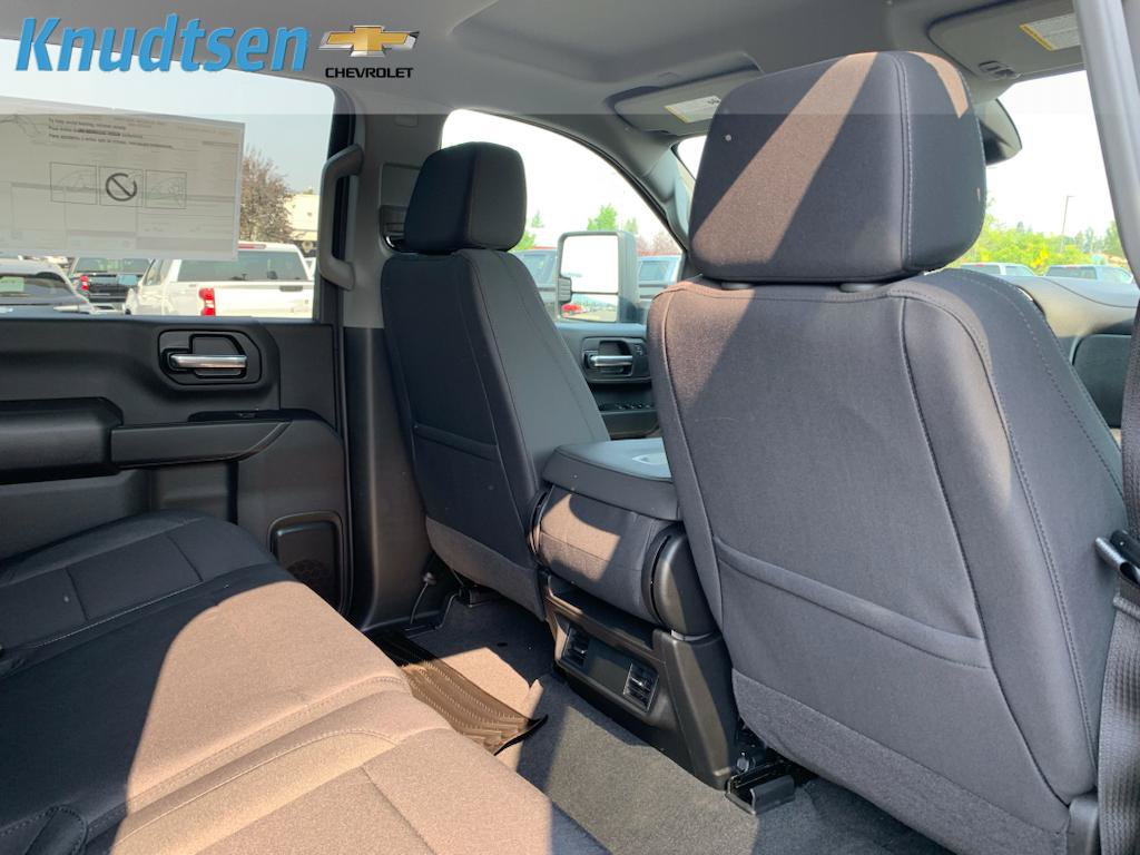 New 2026 Chevrolet Silverado 2500 Custom w/ Custom Blackout Package AWD/4WD image 17