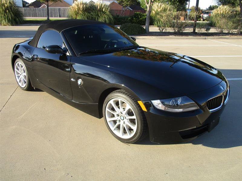 Used 2007 BMW Z4 3.0i RWD image 2