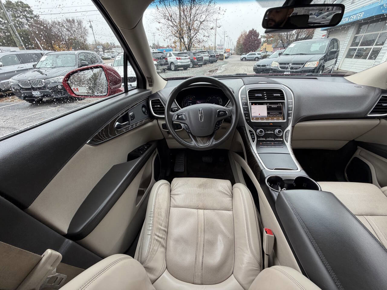 Used 2018 Lincoln MKX Reserve w/ Driver Assistance Package image 23