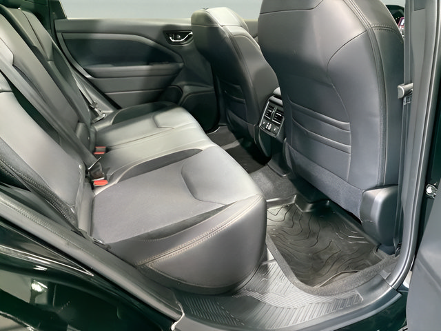 Certified 2025 Subaru Forester Touring AWD/4WD image 35
