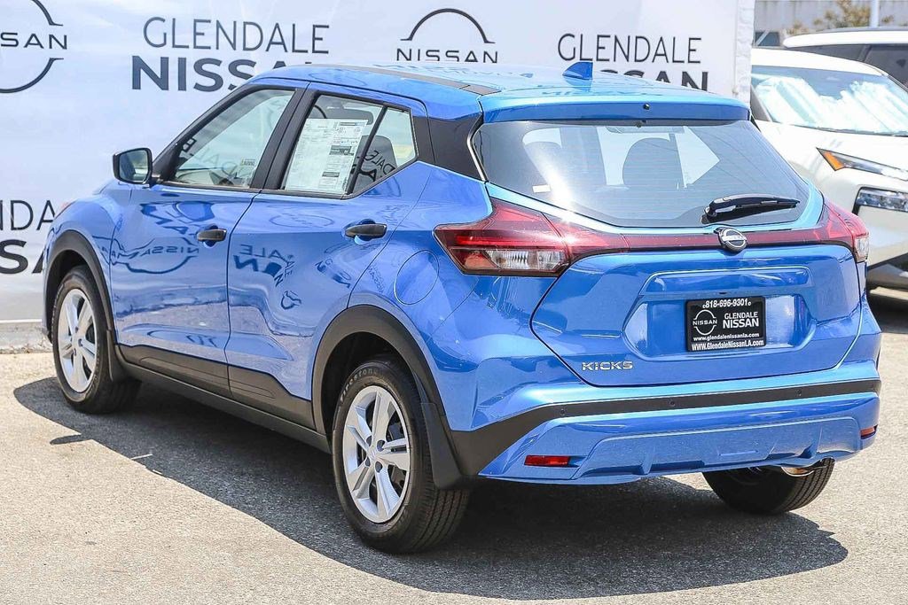 New 2025 Nissan Kicks Play S image 6