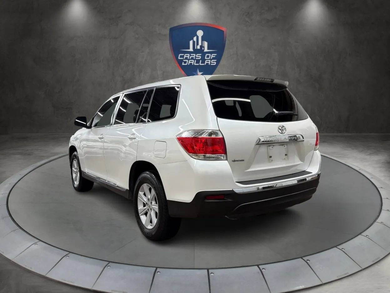 Used 2012 Toyota Highlander FWD image 3