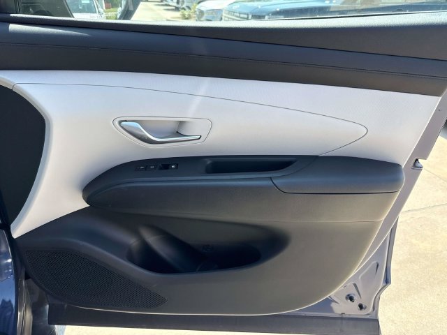 Used 2025 Hyundai Tucson SEL FWD image 18
