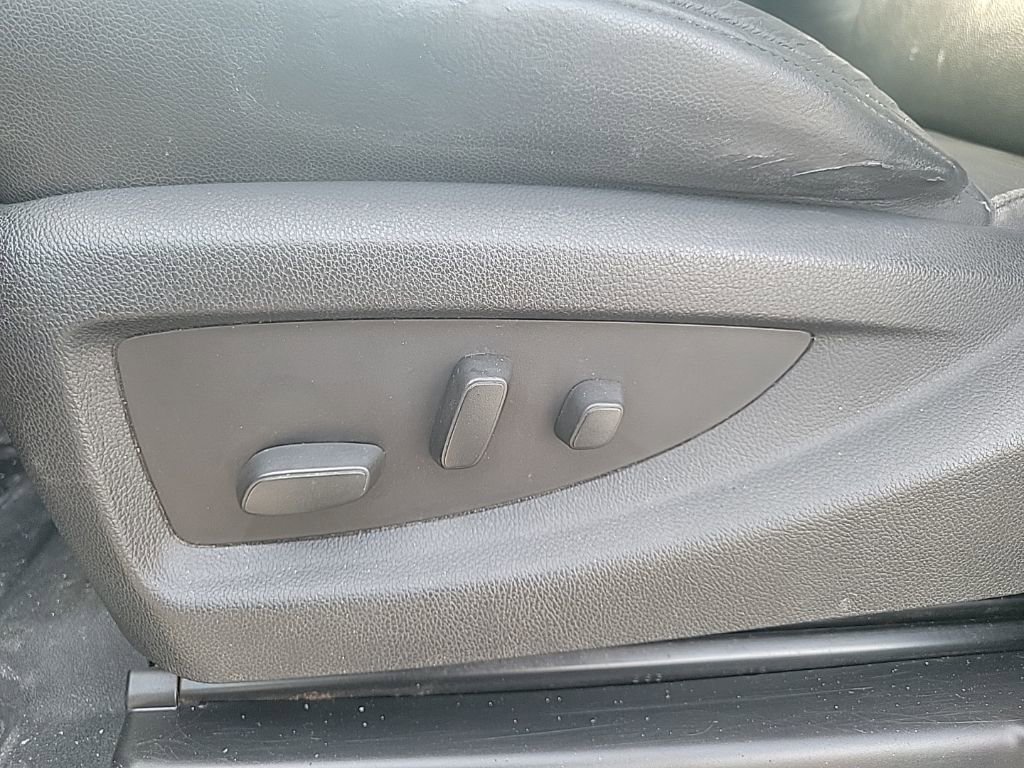 Used 2016 Chevrolet Silverado 2500 LTZ w/ Duramax Plus Package image 21