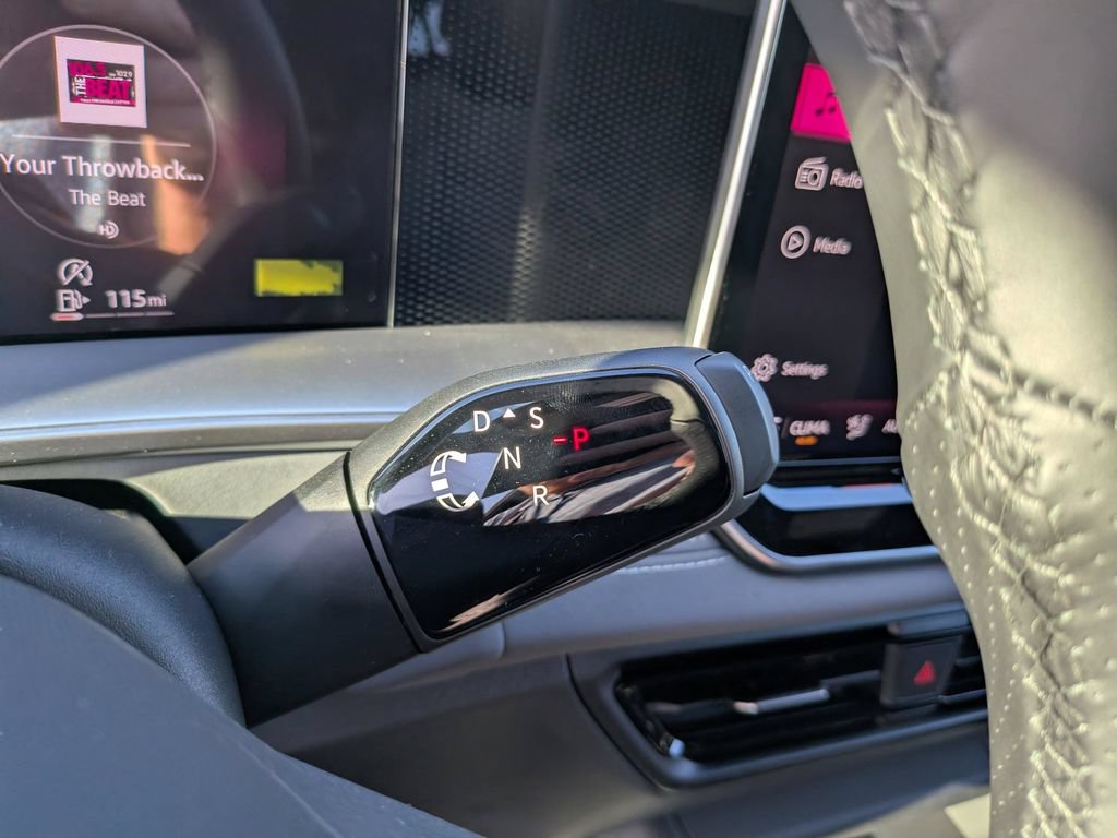 New 2026 Volkswagen Tiguan SE R-Line FWD image 26