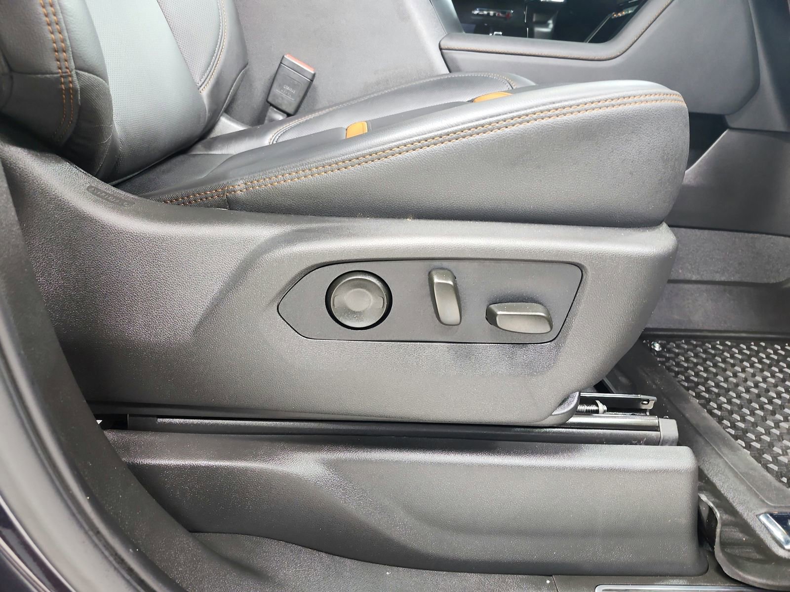 Used 2026 GMC Sierra 1500 AT4 w/ AT4 Premium Package AWD/4WD image 47