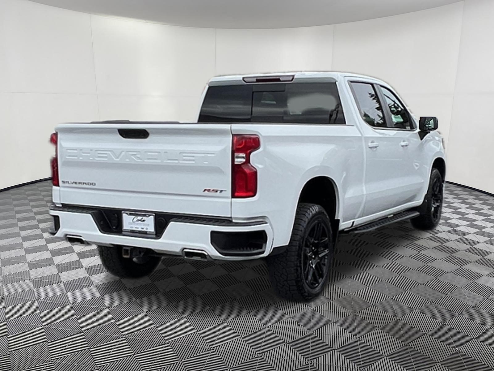 Used 2024 Chevrolet Silverado 1500 RST AWD/4WD image 6