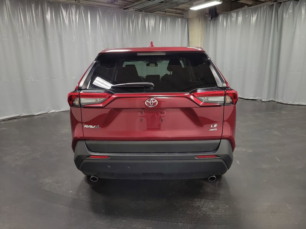 Used 2024 Toyota RAV4 LE image 7