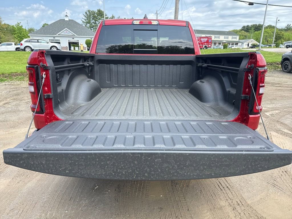 New 2026 RAM 1500 4x4 Crew Cab image 25