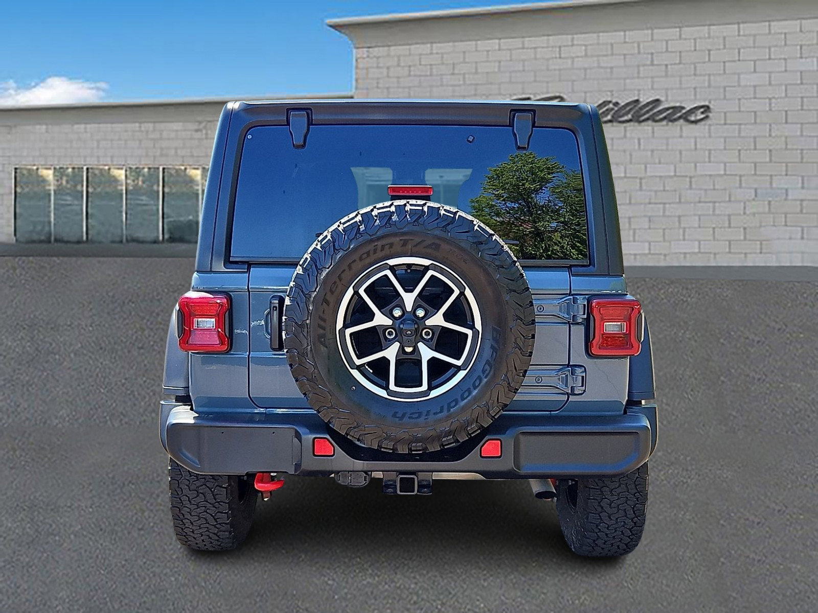 Used 2025 Jeep Wrangler Unlimited Rubicon AWD/4WD image 5
