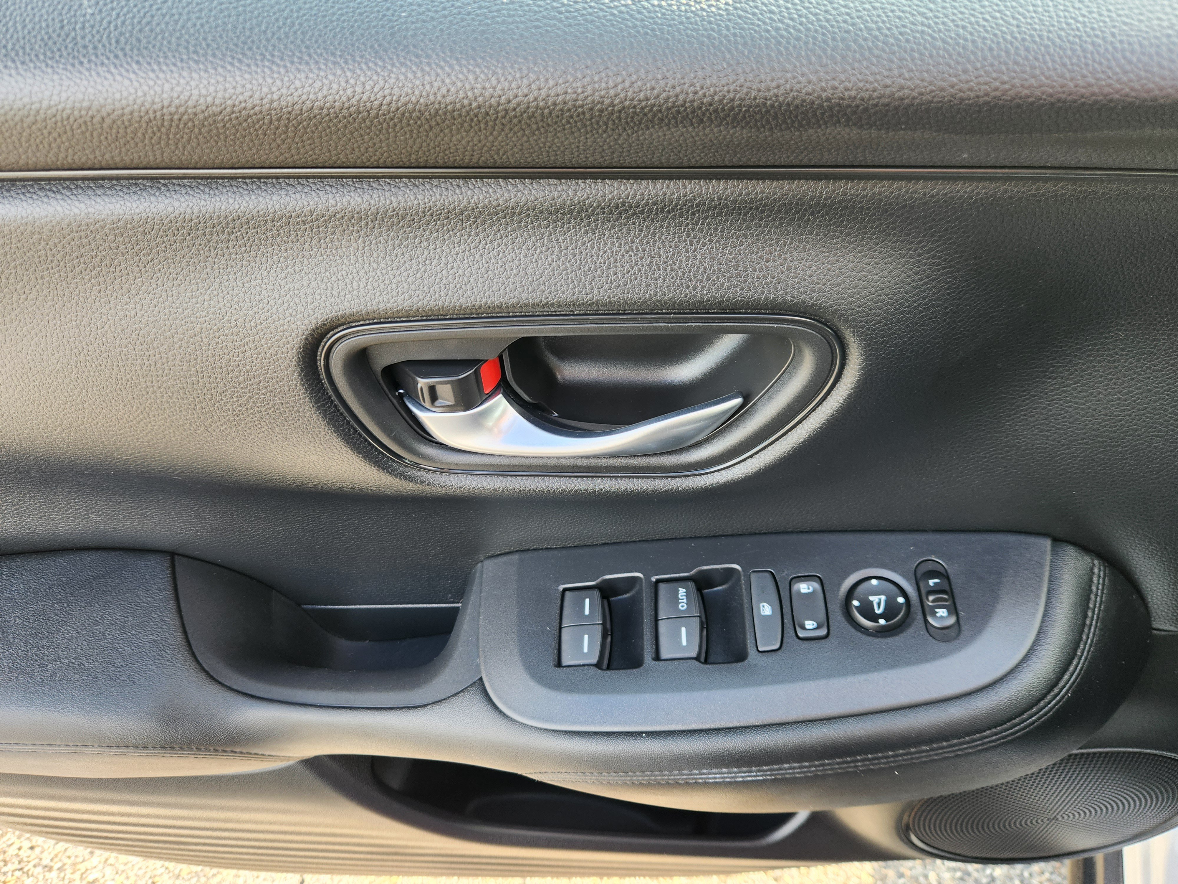 Certified 2024 Honda HR-V LX image 16