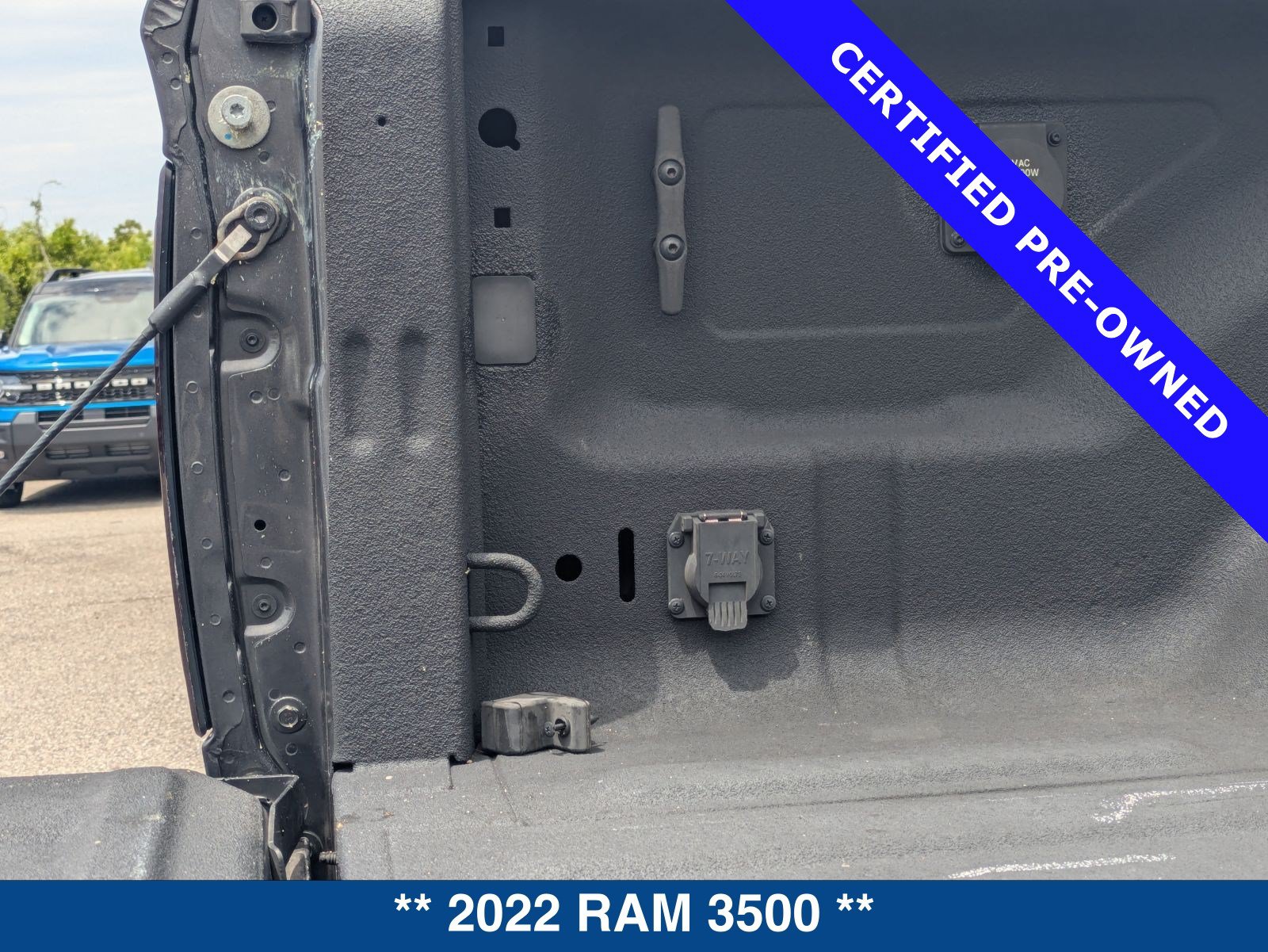 Used 2022 RAM 3500 Laramie w/ Night Edition AWD/4WD image 15
