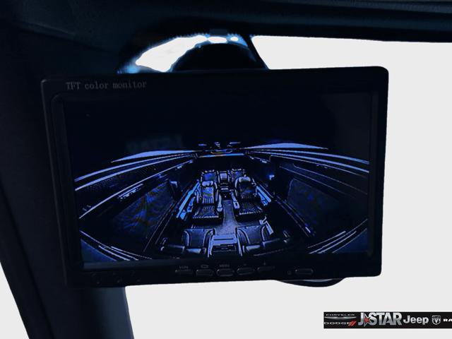 Used 2024 Mercedes-Benz Sprinter 2500 image 32