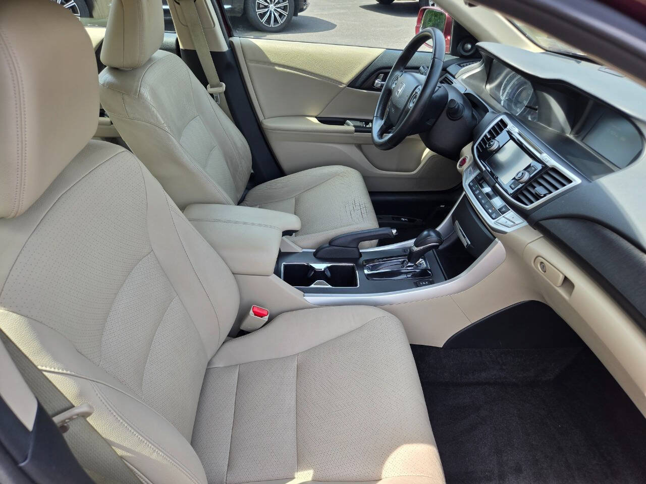 Used 2015 Honda Accord EX-L image 28